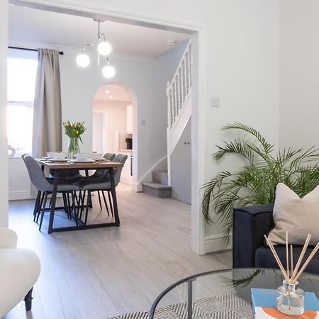 צ'סטר Southview Stays - Three Bedroom House מראה חיצוני תמונה