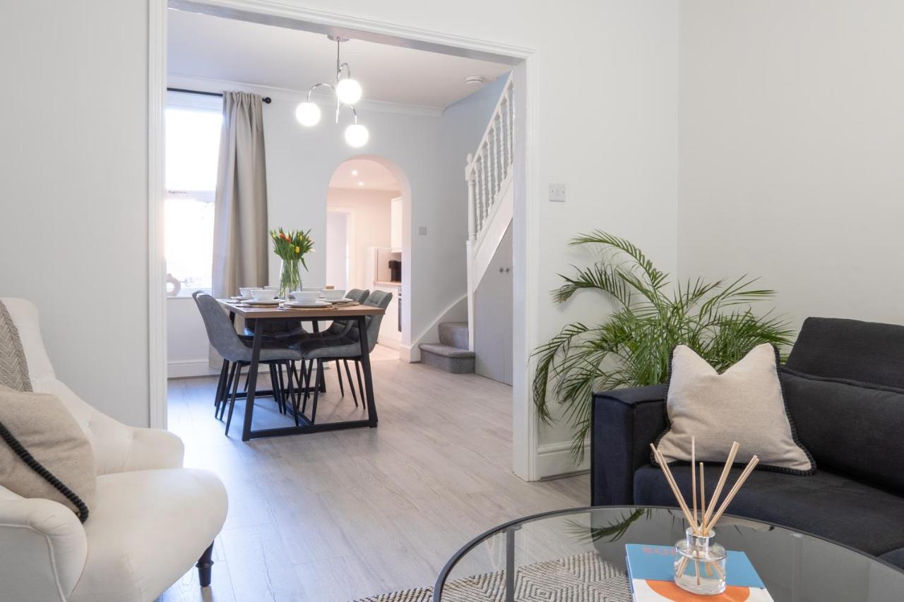 צ'סטר Southview Stays - Three Bedroom House מראה חיצוני תמונה