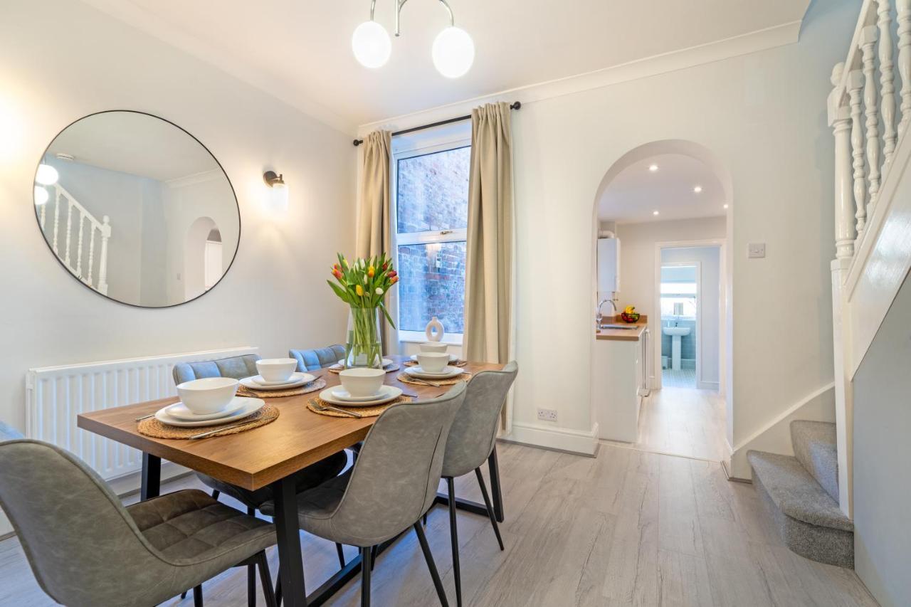 צ'סטר Southview Stays - Three Bedroom House מראה חיצוני תמונה
